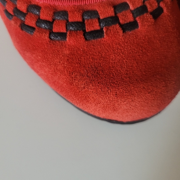 Betsey Johnson Red Suede Heels With Black Piping, VGUC, Size 9 - Picture 6 of 13